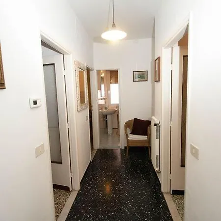 Chez Giovanna Via Roma Apartment
