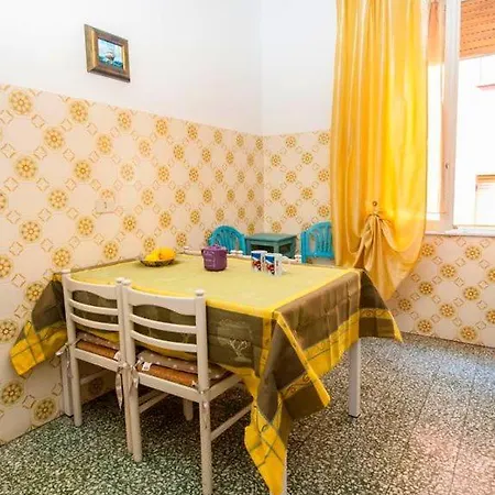 Chez Giovanna Via Roma * Monterosso al Mare